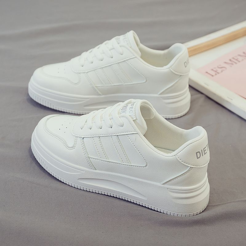 [Over 25,000 sold] Little White Shoes Women  Instagram Versatile Spring and Autumn Student Korean Edition Popular Soft Sole Casual Sports Board Shoes