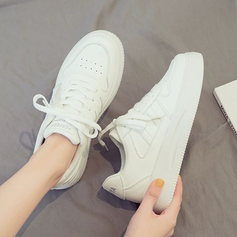 [Over 25,000 sold] Little White Shoes Women  Instagram Versatile Spring and Autumn Student Korean Edition Popular Soft Sole Casual Sports Board Shoes