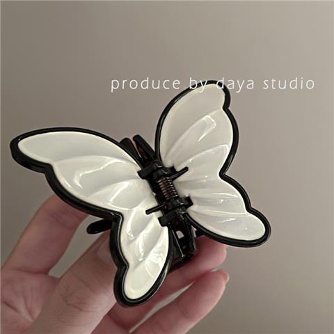 [Over 26,000 sold] Super Immortal Retro French Acrylic Butterfly Claw Clip Sweet and High end, Unique Design, Temperament, Shark Claw Top Clip